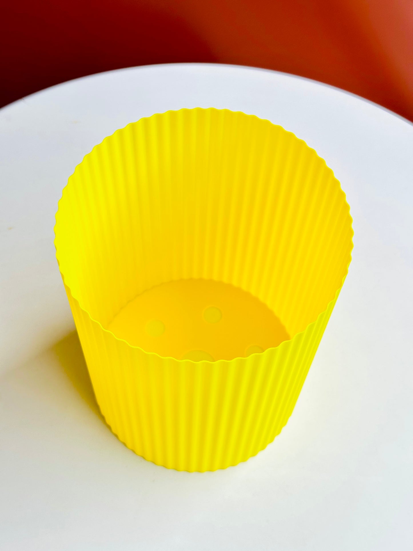 Corrugated cylindrical lamp shade